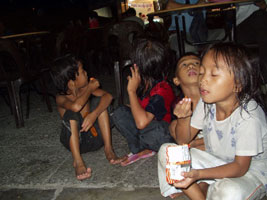 Niños De La Calle: Enfants-rue-onekell-flickr